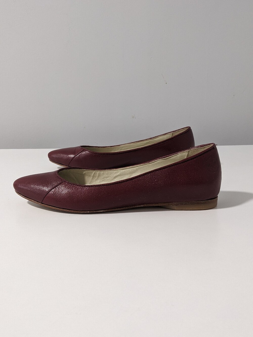 Poppy Barley Pointed Leather Ballet Flats | Size 7 | Burgundy